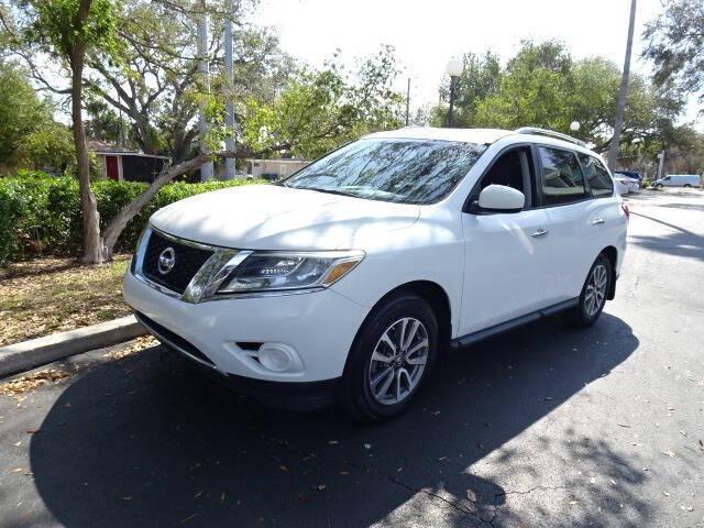 used 2014 Nissan Pathfinder car, priced at $6,700