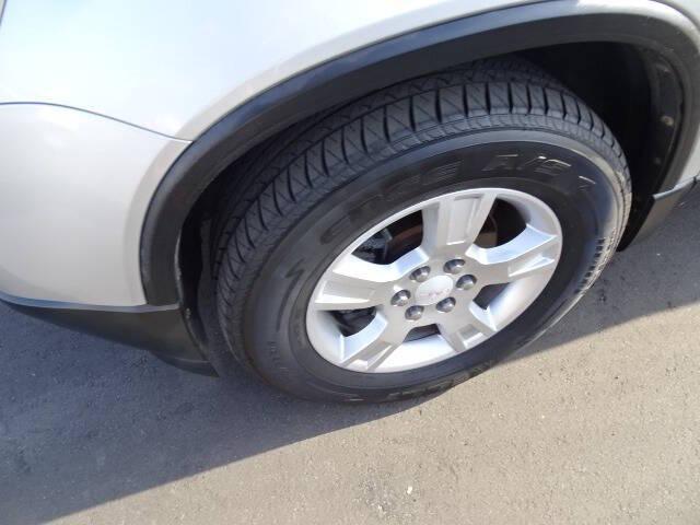 used 2012 GMC Acadia car, priced at $5,200