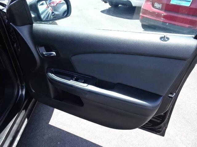 used 2012 Chrysler 200 car, priced at $5,400
