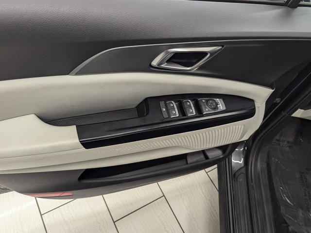 used 2022 Kia Carnival car, priced at $29,596