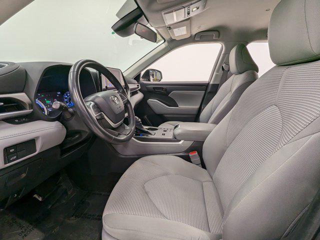 used 2023 Toyota Highlander Hybrid car, priced at $35,997