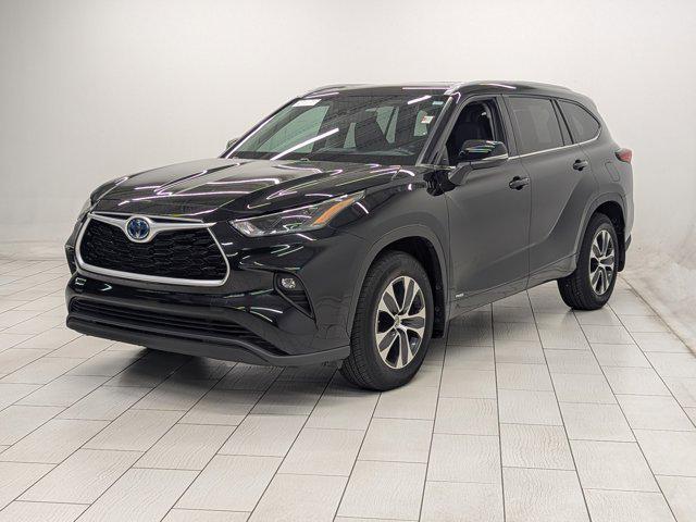 used 2022 Toyota Highlander Hybrid car, priced at $40,999