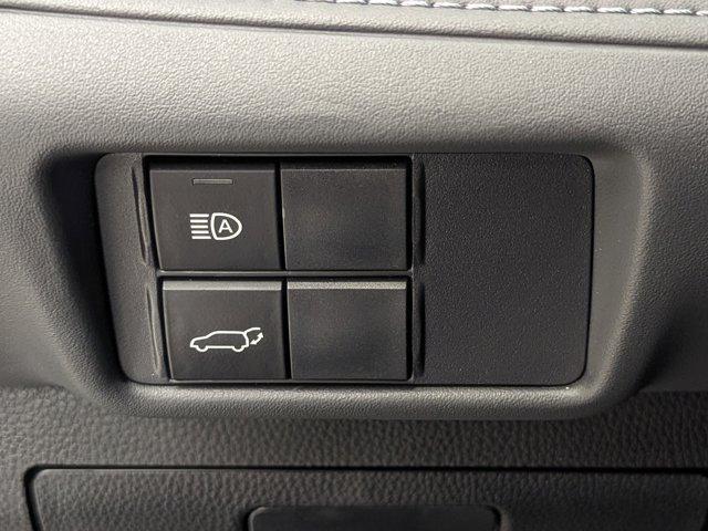 used 2022 Toyota Highlander Hybrid car, priced at $40,999