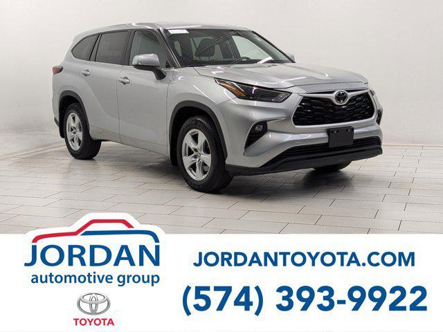 used 2024 Toyota Highlander car, priced at $39,397