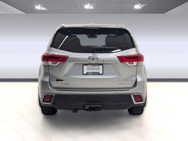 used 2019 Toyota Highlander car, priced at $26,398