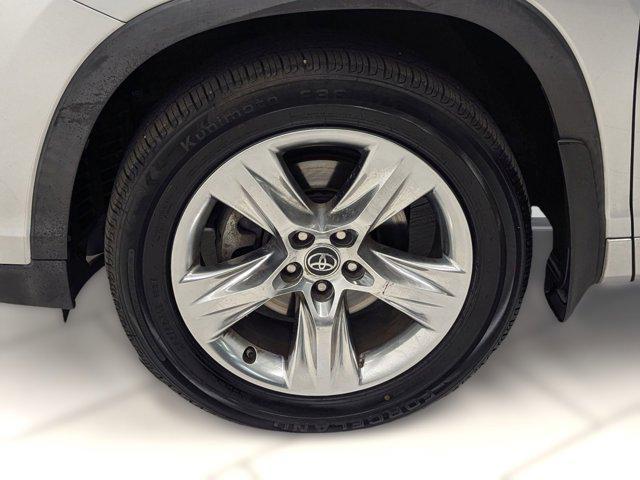 used 2019 Toyota Highlander car, priced at $26,398