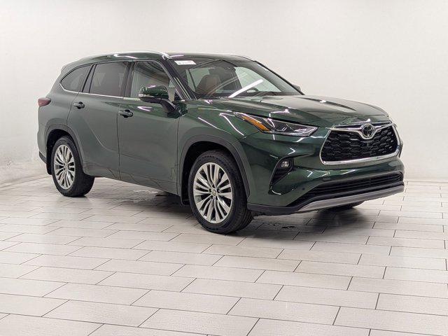 used 2024 Toyota Highlander car, priced at $47,997