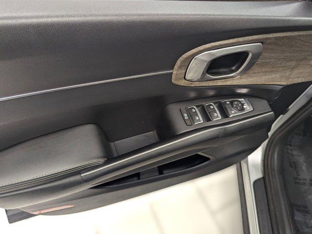 used 2022 Kia Sorento car, priced at $25,397