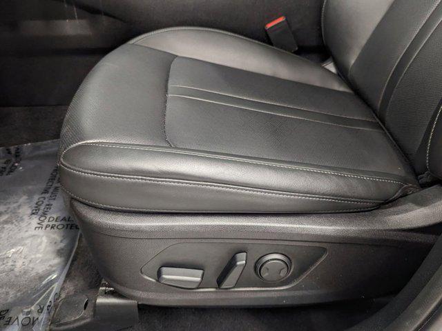 used 2022 Kia Sorento car, priced at $25,397