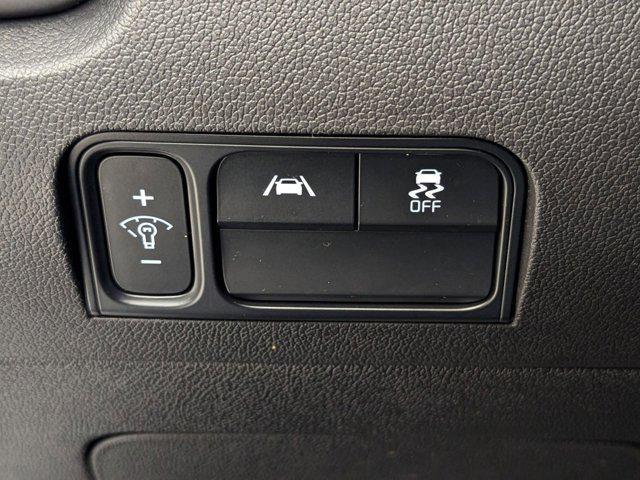 used 2022 Kia Sorento car, priced at $25,397