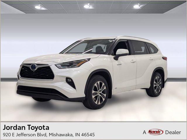 used 2021 Toyota Highlander Hybrid car, priced at $36,599