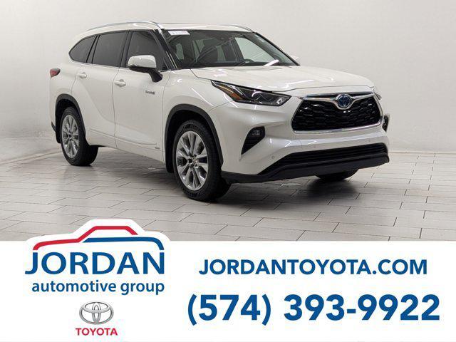 used 2021 Toyota Highlander Hybrid car, priced at $33,828