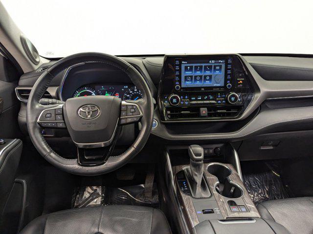 used 2021 Toyota Highlander Hybrid car, priced at $33,828