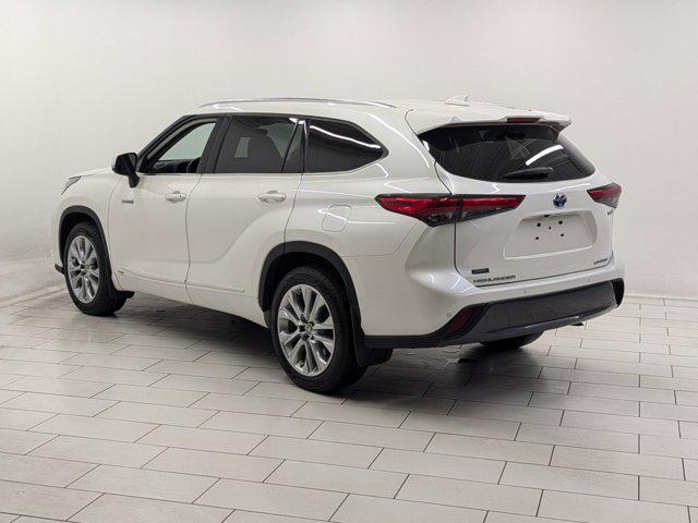 used 2021 Toyota Highlander Hybrid car, priced at $33,828