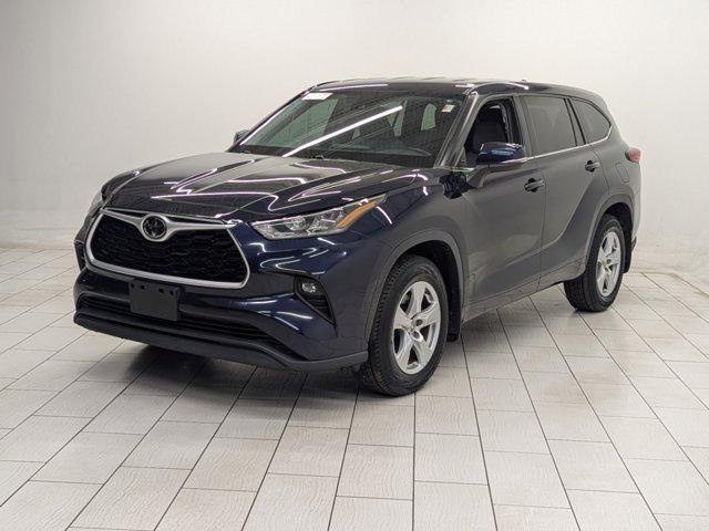 used 2020 Toyota Highlander car, priced at $27,499