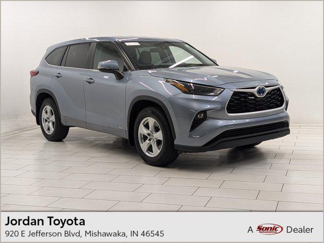 used 2023 Toyota Highlander Hybrid car, priced at $37,499