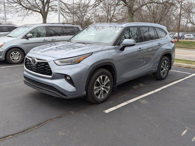 used 2021 Toyota Highlander car, priced at $34,599