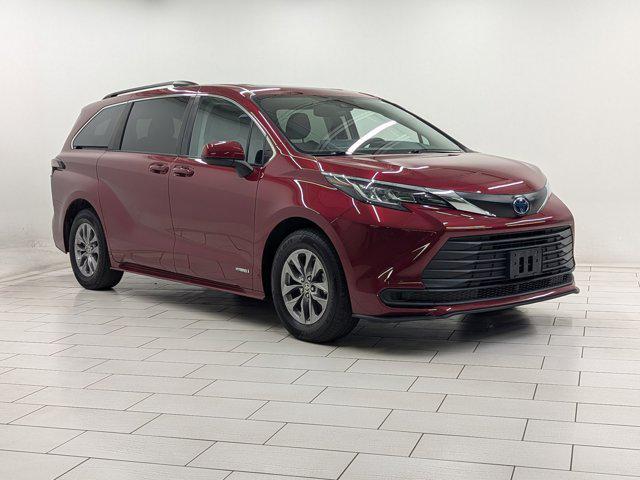 used 2021 Toyota Sienna car, priced at $30,498