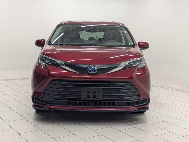 used 2021 Toyota Sienna car, priced at $30,498