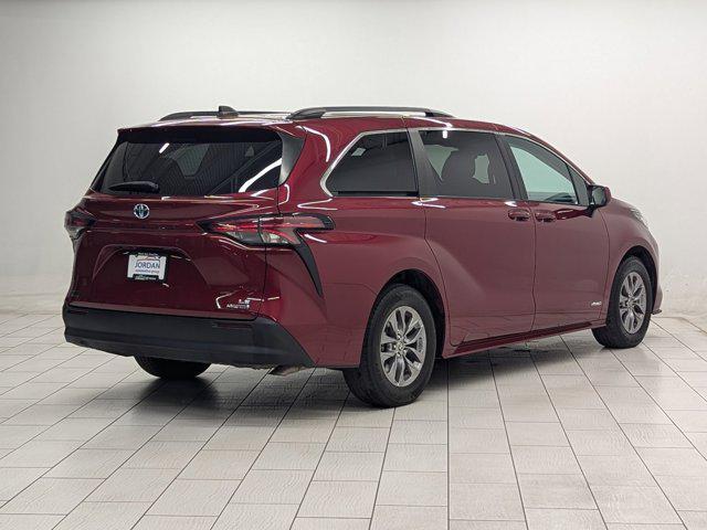 used 2021 Toyota Sienna car, priced at $30,498