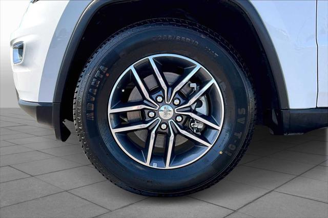 used 2022 Jeep Grand Cherokee car, priced at $23,977