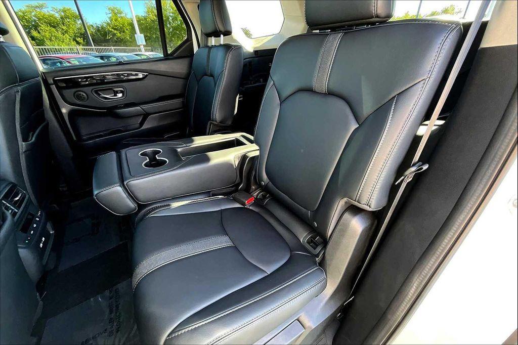 used 2023 Honda Pilot car, priced at $36,799