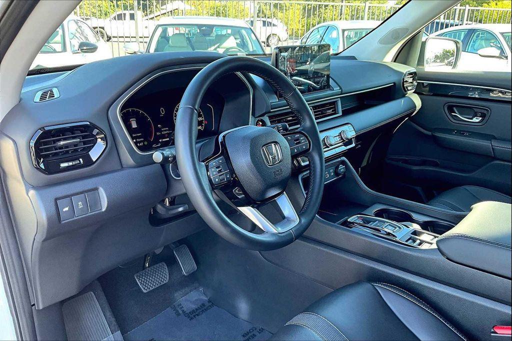 used 2023 Honda Pilot car, priced at $36,799