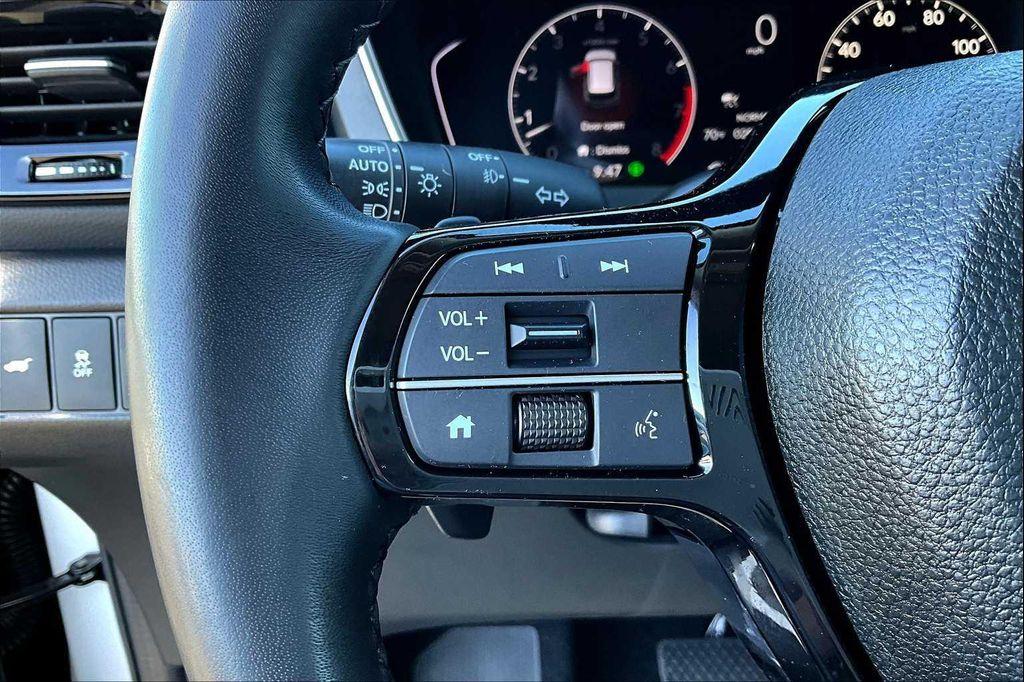 used 2023 Honda Pilot car, priced at $36,799