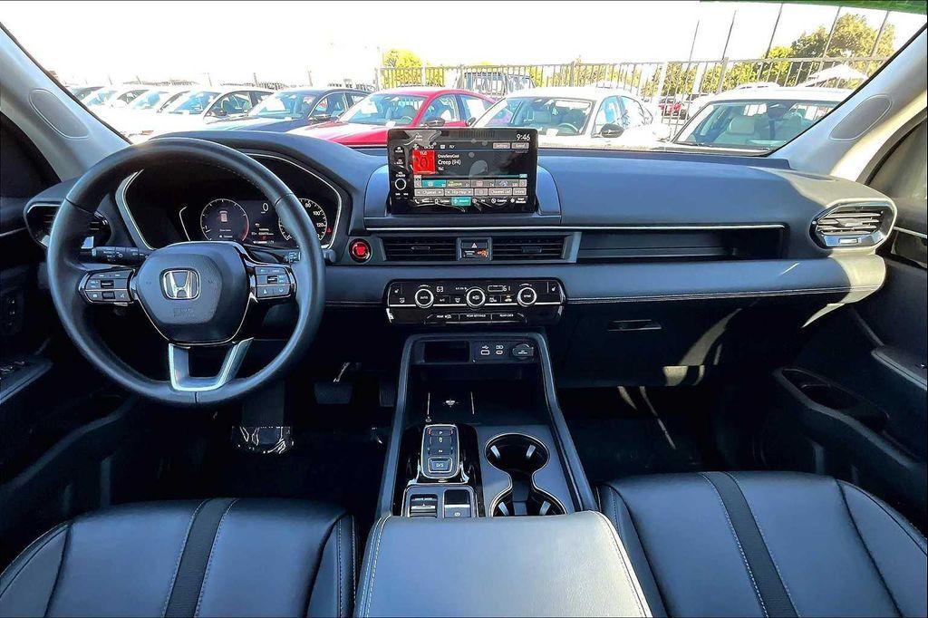 used 2023 Honda Pilot car, priced at $36,799