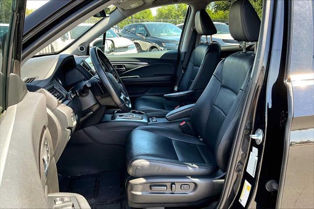 used 2022 Honda Pilot car, priced at $29,898