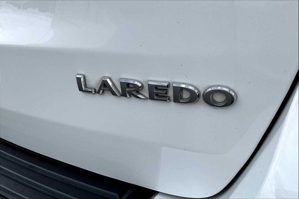 used 2019 Jeep Grand Cherokee car, priced at $15,784