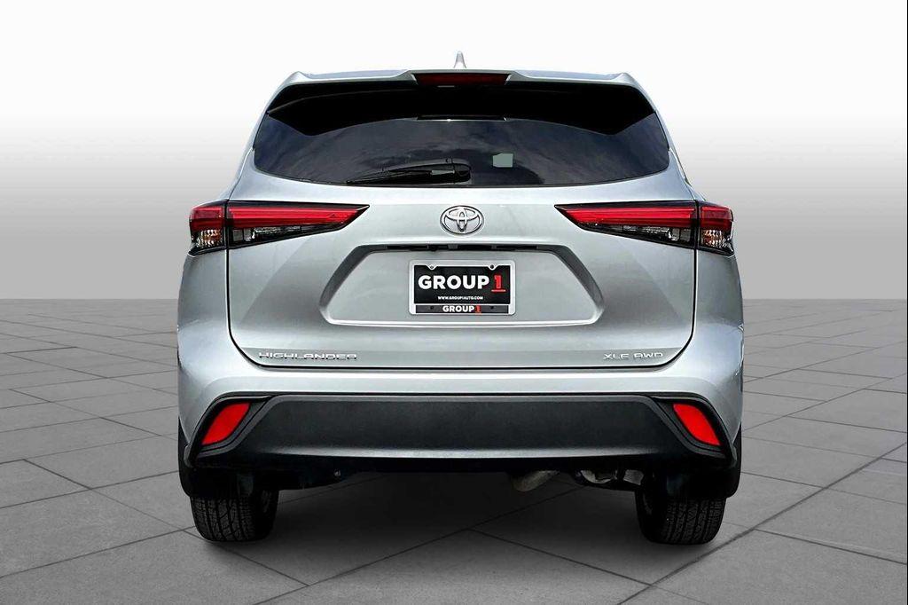 used 2022 Toyota Highlander car, priced at $31,278
