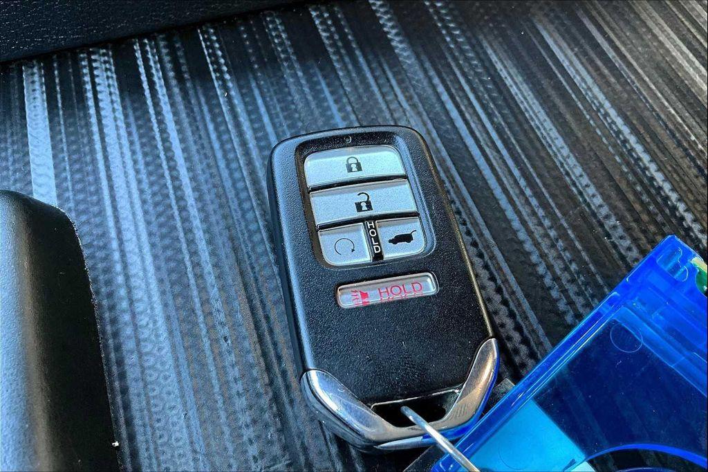 used 2022 Honda Passport car, priced at $32,324