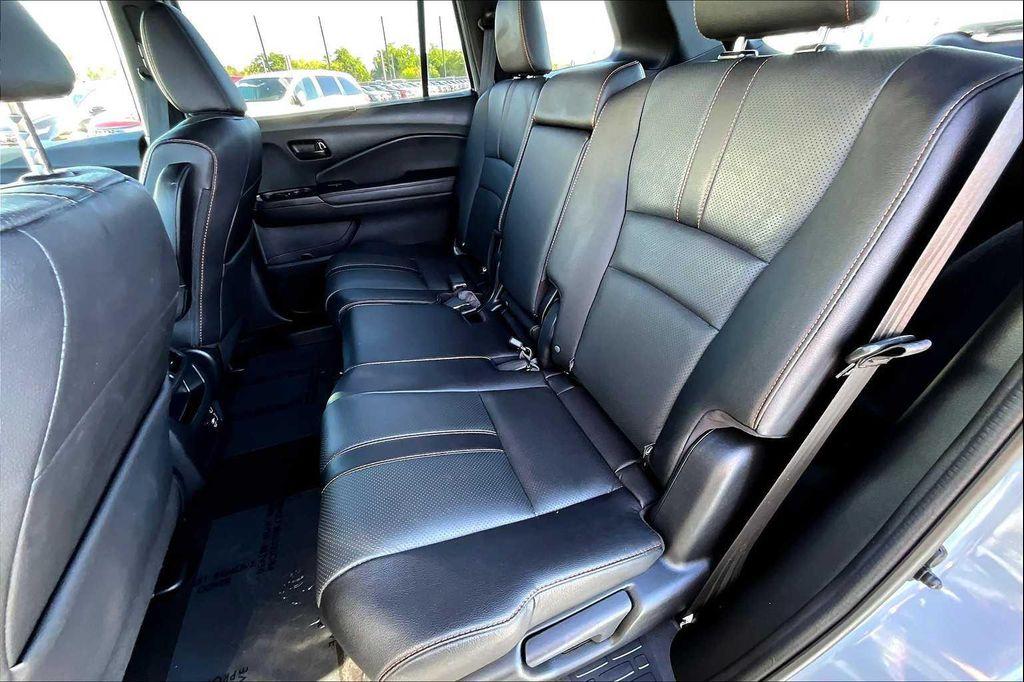 used 2022 Honda Passport car, priced at $32,324