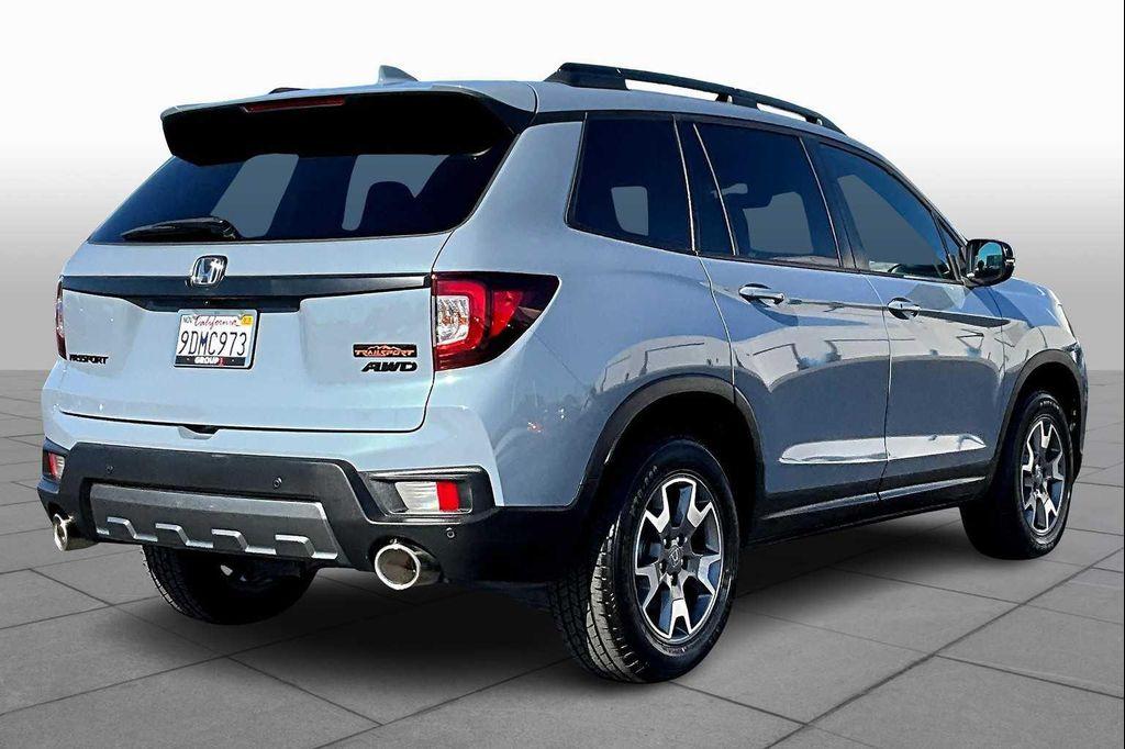 used 2022 Honda Passport car, priced at $32,324