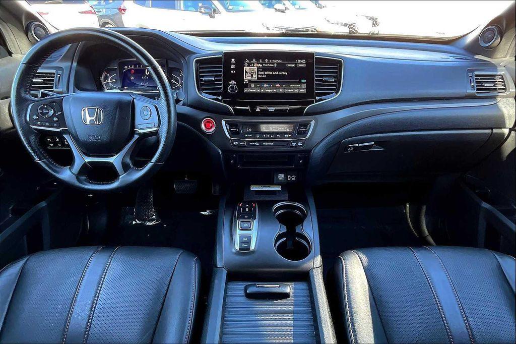 used 2022 Honda Passport car, priced at $32,324