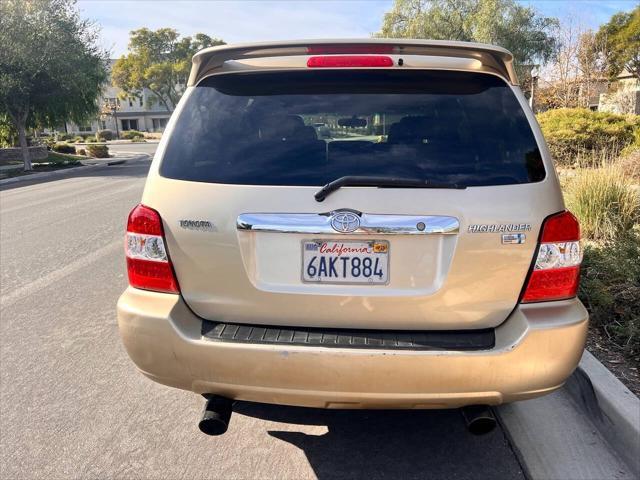 used 2007 Toyota Highlander Hybrid car, priced at $5,499