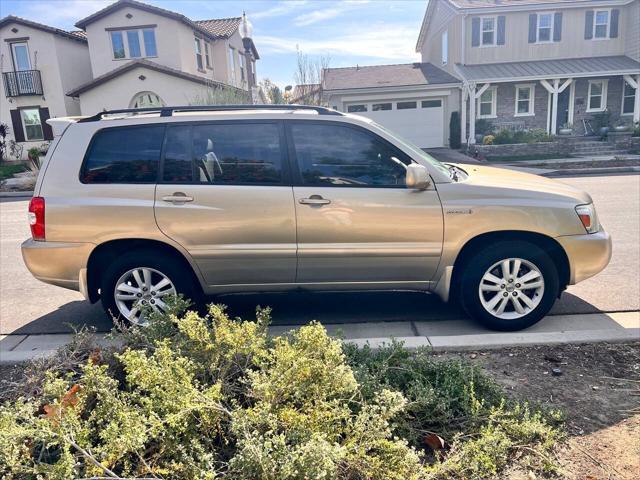 used 2007 Toyota Highlander Hybrid car, priced at $5,499