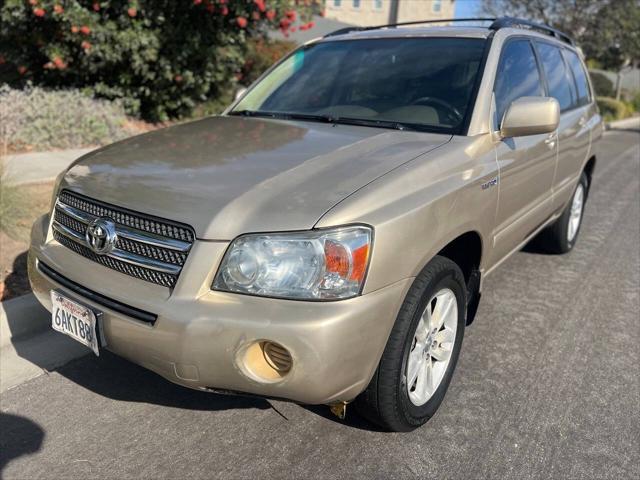 used 2007 Toyota Highlander Hybrid car, priced at $5,499