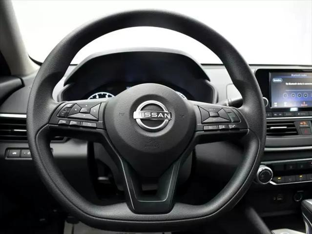 used 2023 Nissan Altima car, priced at $19,077