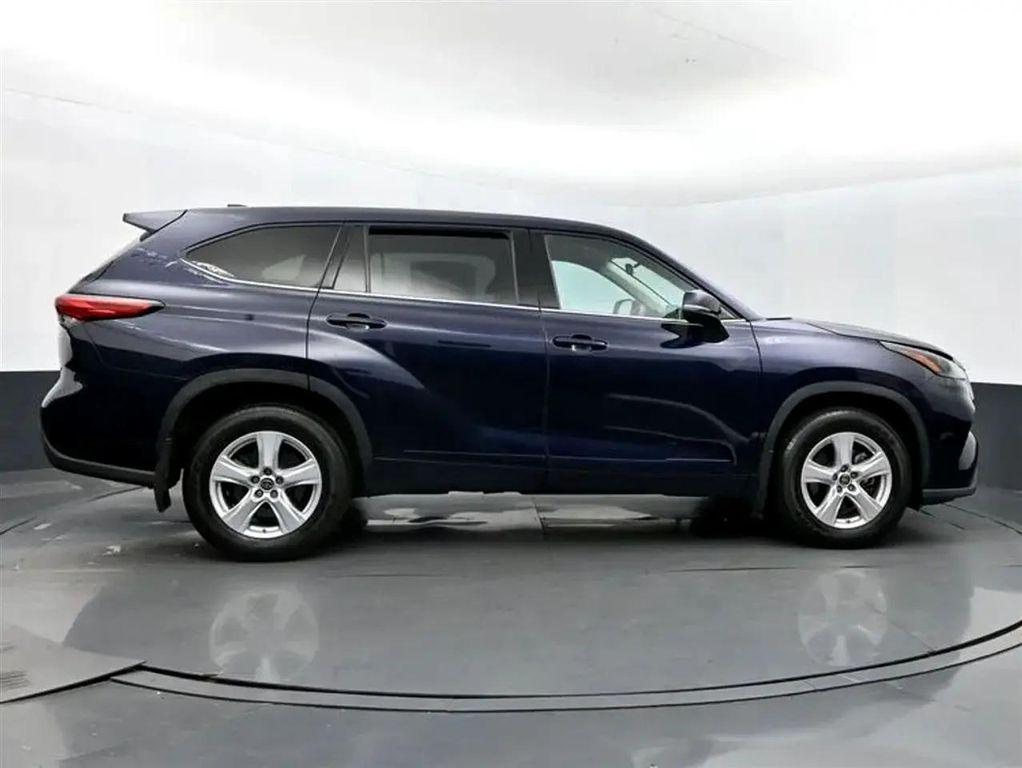 used 2022 Toyota Highlander car, priced at $29,083