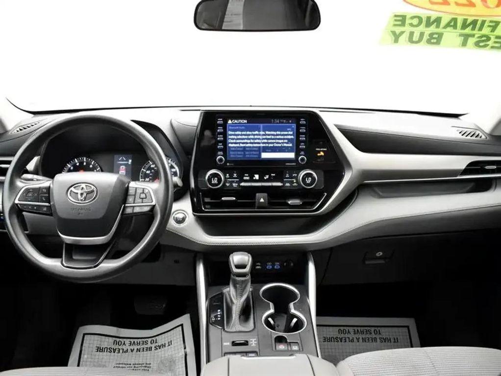 used 2022 Toyota Highlander car, priced at $29,083
