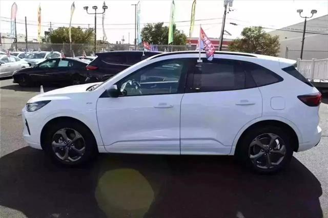 used 2023 Ford Escape car, priced at $19,777