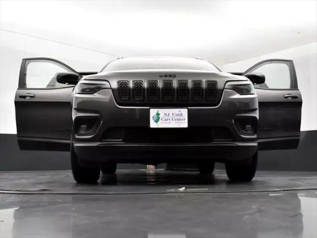used 2023 Jeep Cherokee car, priced at $20,356
