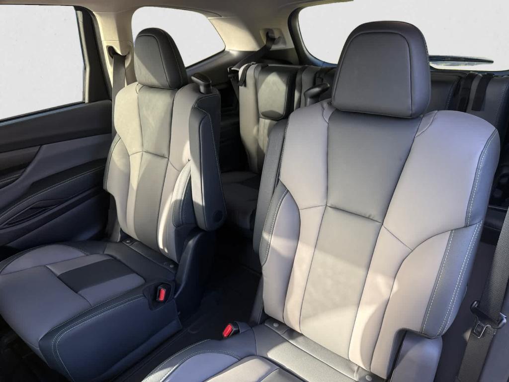 new 2025 Subaru Ascent car, priced at $43,196