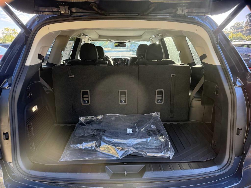 new 2025 Subaru Ascent car, priced at $43,196