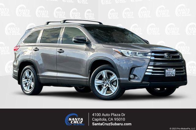 used 2017 Toyota Highlander car, priced at $25,999