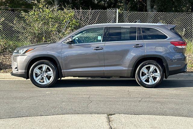 used 2017 Toyota Highlander car, priced at $25,999