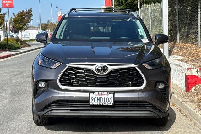used 2022 Toyota Highlander car, priced at $41,980