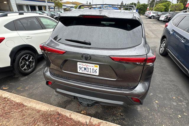 used 2022 Toyota Highlander car, priced at $41,980